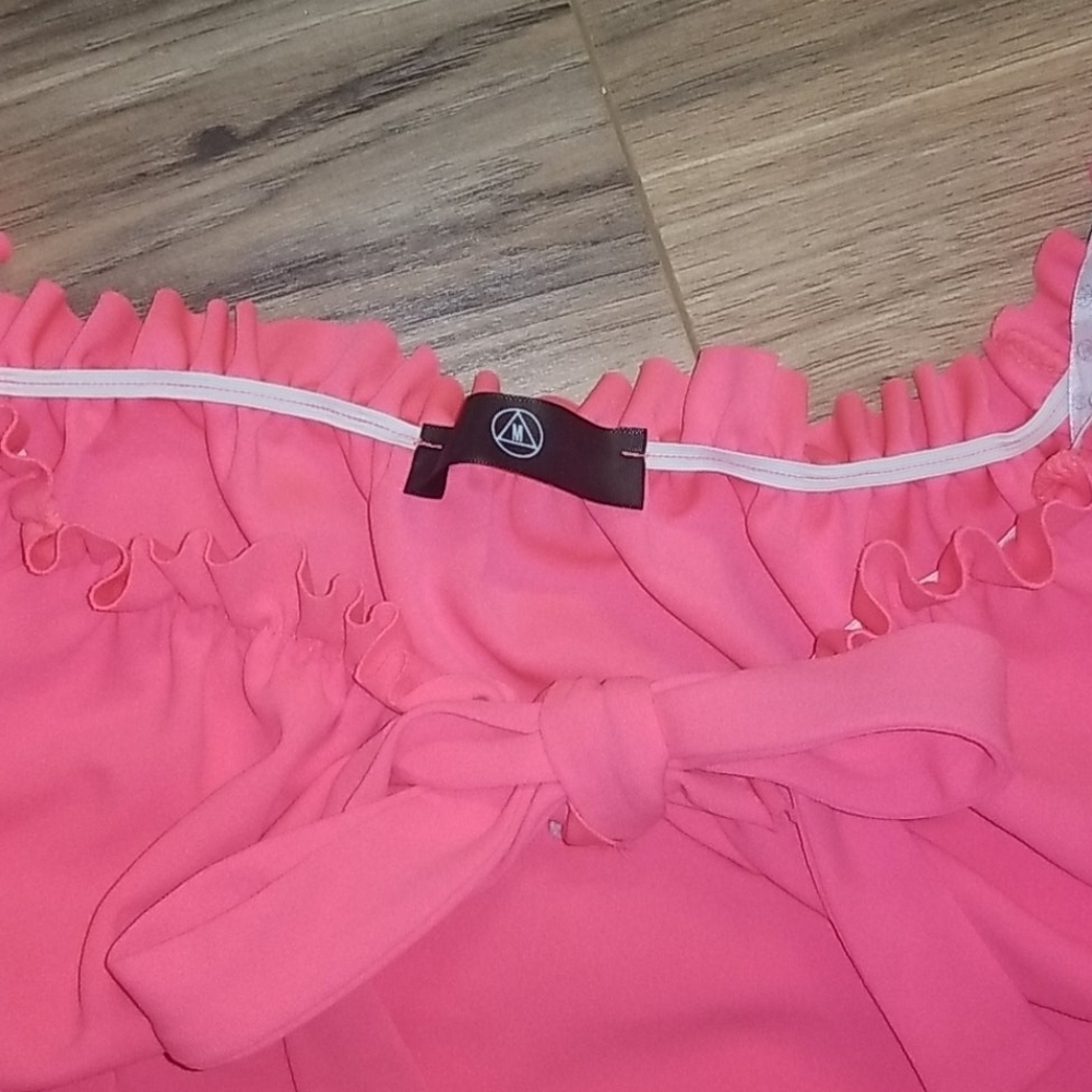 Missguided Ruffled Top - Picture 2 of 4